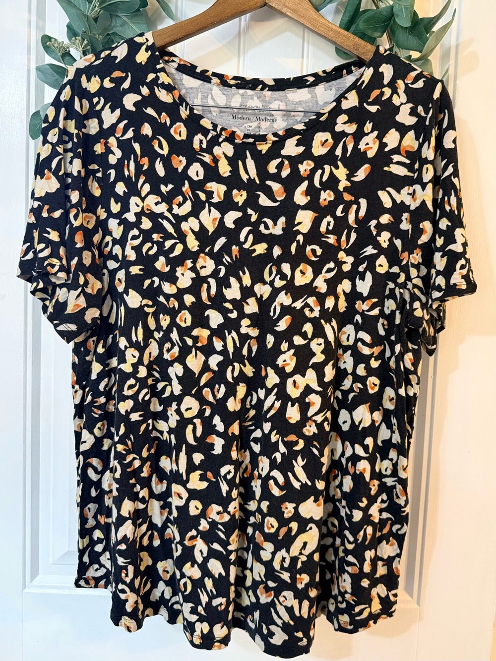 💫4/$25 • Addition Elle Black Leopard-Print Short-Sleeve Top